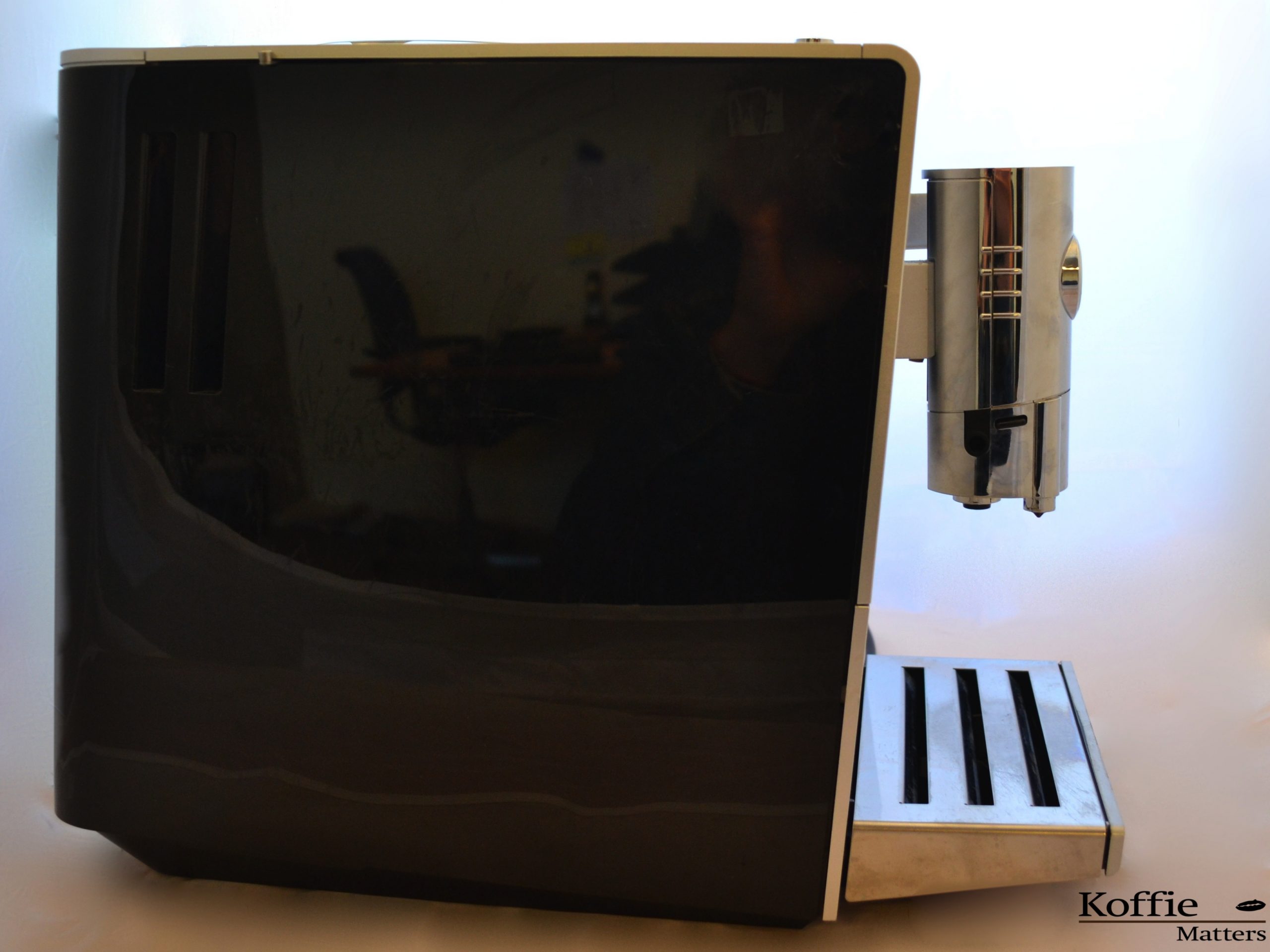 Jurra ena9 koffiemachine zijkant